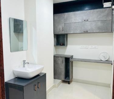 Hyderabad Appartement | Luxury ModerN 1BHK US Consulate