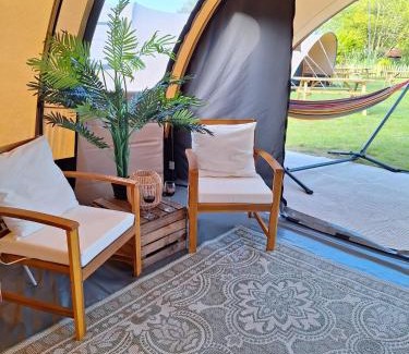 Eext Autre | Glamping de Waardtent 2