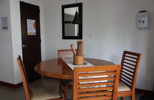 El Poblado Maison | A1 Living Poblado Cómoda habitación privada