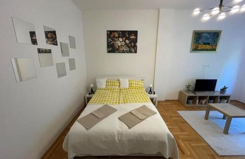 Ujlak Appartement | Julia Apartman