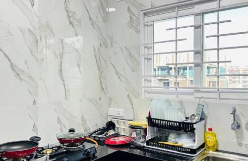 Serilingampally Appartement | Evara Hitec Escape Luxury 3BHK Apt Near HitecCity