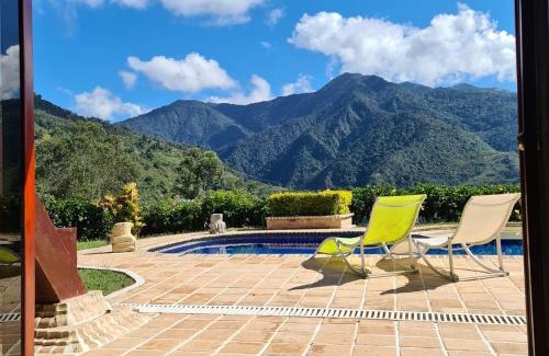 Calima Maison | Cartuja Holguín - Chalet Casa Finca Lago Calima