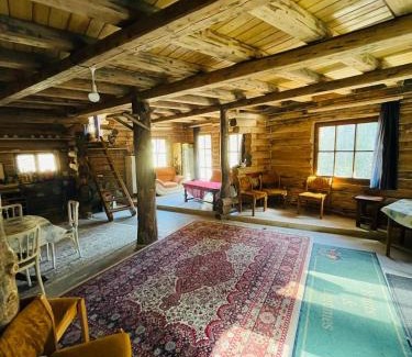 Maguri-Racatau Chalet De Ski | Rustic Chalet in the mountains of Transylvania