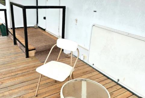 Guthrie Autre | Small space on acrage