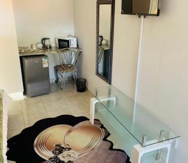 Tsumeb Maison | Hika guest house