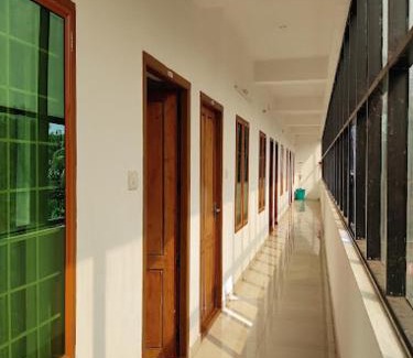 Thrissur Cabine | Kandengath Residency and Lodge