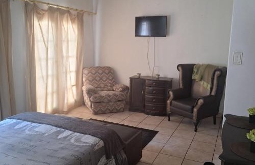 Mokopane Maison | Koos se Tonteldoos