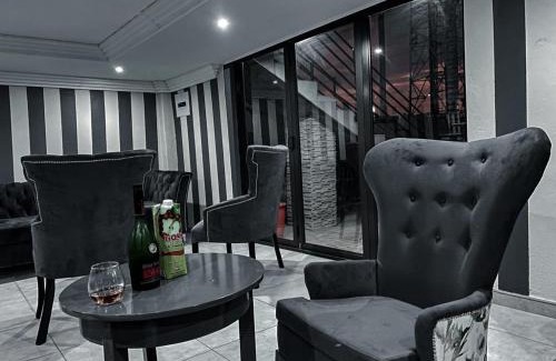 Thohoyandou Cabine | Nyakhosi Lodge