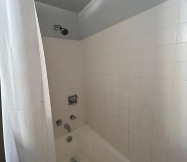 Garden City Hôtel | Simple Motel Stay Suite