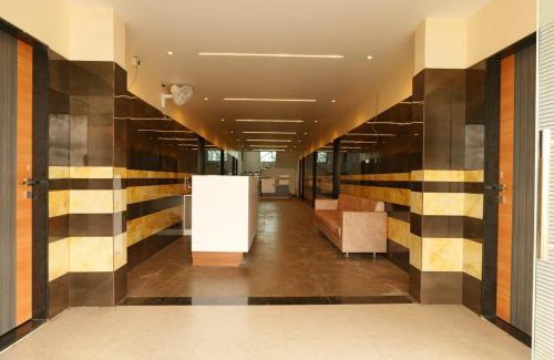 Akalkot Lit Et Petit-Déjeuner | Krupasindhu Residency