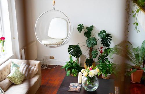 Coppetts Appartement | Luxurious Shared Apartment with Hosts on Private Estate