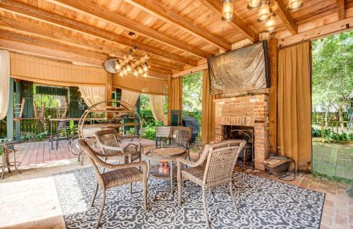 New Roads Maison | Whimsical New Roads Home Less Than 1 Mi to Main Street!