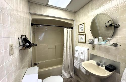 Gypsum Lit Et Petit-Déjeuner | Victorian Inn Bed & Breakfast Room 1 The Nest Nook