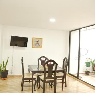 Retiro Maison | Casa de lujo En la Ceja, con parqueadero y BBQ