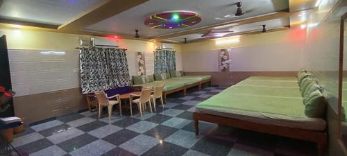 Hogenakkal Cabine | HOTEL MK PARADISE