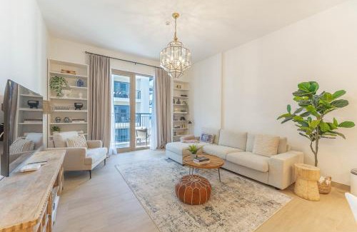Dubai Appartement | Seaside Retreat: 1 Bedroom Gem in Port de la Mer