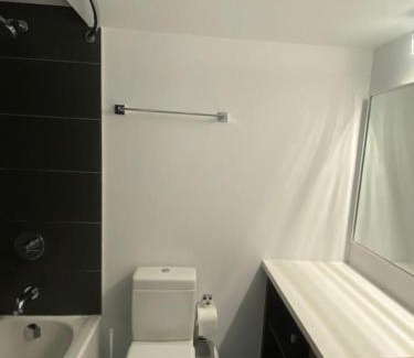 Bloor-Yorkville Hôtel | Yorkville Property