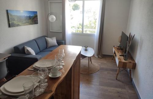 Sainte-Clotilde Centre Appartement | Kaz joli bois studio belle vue