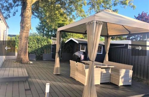 Lathum Chalet De Ski | Chalet recreatiepark Rhederlaagse Meren