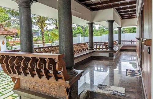 Ettumanoor Maison | Swimming Pool Naalkett Tharavad Villa with nice Ambience