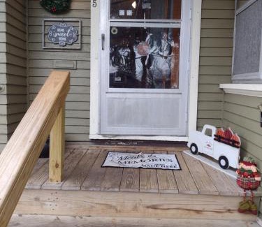 Lansing Maison | Old fashioned Crafted house
