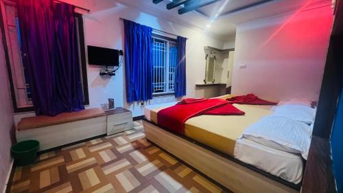 Kandal Hôtel | Hidden doors