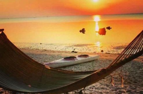 Berakit Cabine | Bintan Brzee Beach in Bintan Island - Bungalow 4