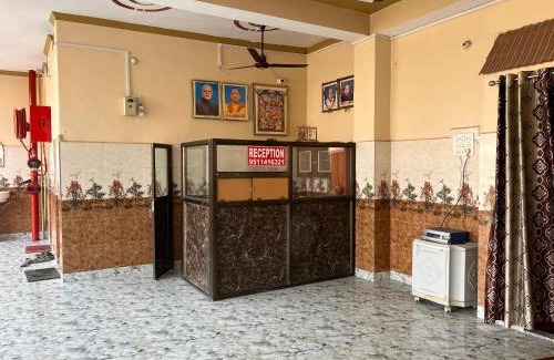 Varanasi Lit Et Petit-Déjeuner | SDM Guest house & Banquet Hall