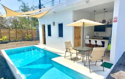 Monterrico Appartement | Ola Azul, apartamento de playa con cocina y piscina privada.