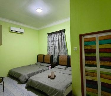 Kampung Pasir Hantu Maison | Perhentian Idaman