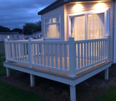 Girvan Autre | Lovely Caravan