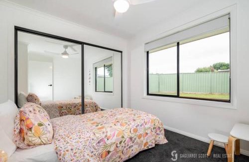 Shepparton South Maison | Shepparton Escape: Chic 3BR near Lake