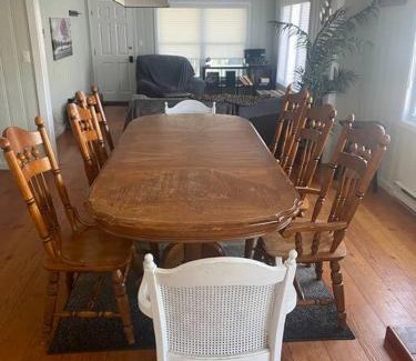 Port Dover Maison | River front 4 bedroom cottage with boat dock