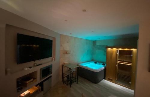 Saint-Victoret Lit Et Petit-Déjeuner | Cote spa suite nord