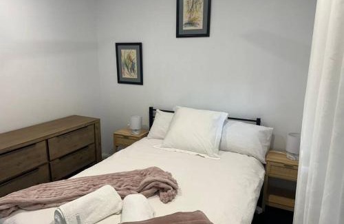 Cheltenham Maison | 3 Bedroom Home in Cheltenham