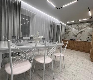 Uralsk Appartement | Яркая студия в новом доме