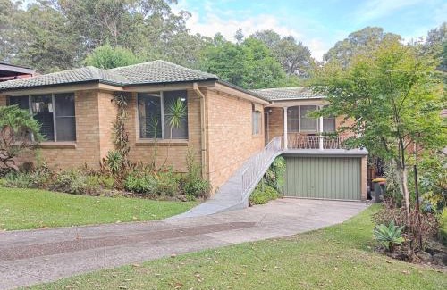 Beecroft Maison | Large, Spacious and Comfortable House in Beecroft