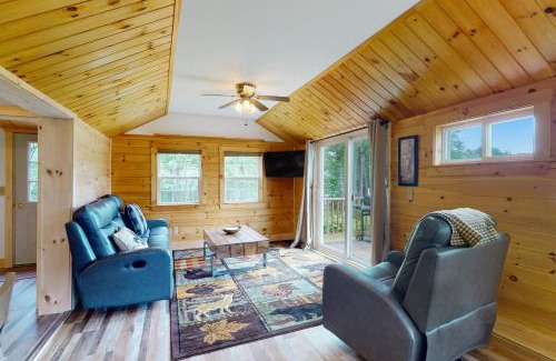 Belfast Maison | Swanville Serenity