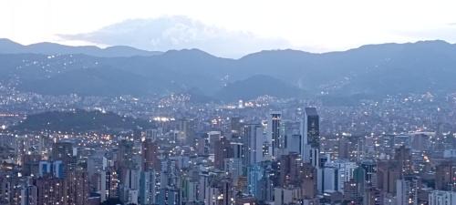 Villa Hermosa Appartement | Comodo apartamento en Medellín con una vista maravillosa de la ciudad