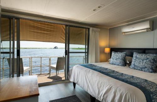 Chobe Location De Bateaux | Chobe Princess by Mantis