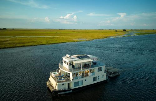 Chobe Location De Bateaux | Chobe Princess by Mantis