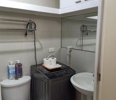 Valenzuela Appartement | Condo in Bel-Air, Makati