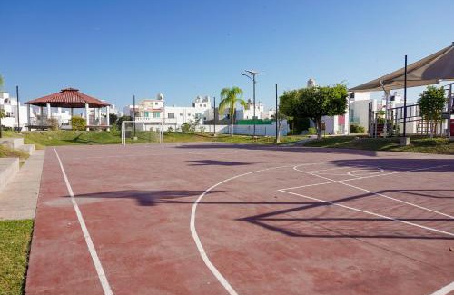 Tequesquitengo Maison | HostPal Villas Teques. Cerca del Lago