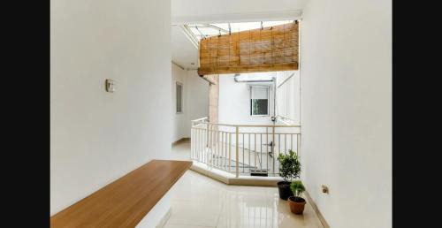Pondok Aren Hôtel | Mutiara Kostel @ Bintaro - Pondok Aren