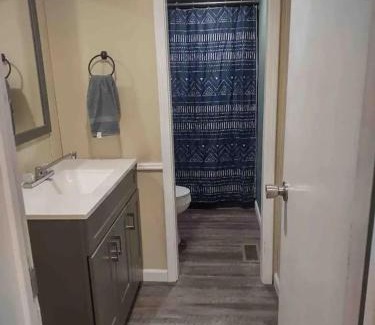 Crane Hill Maison | Pet Friendly! Lakefront - Crooked Creek Retreat
