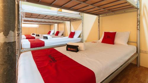 Mauban Hôtel | RedDoorz Plus @ Lumberio's Travel Inn and Resort Mauban