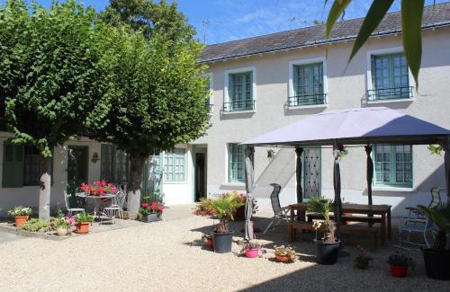 La Roche-Posay Appartement | Quelques Fleurs