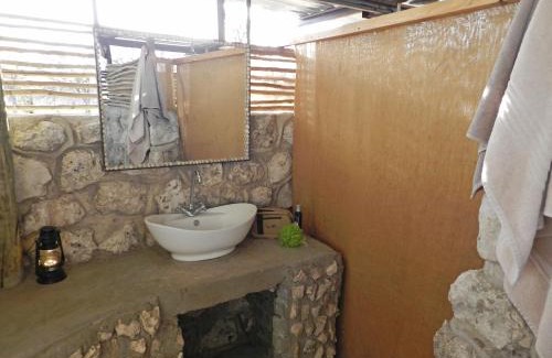 Okaukuejo Autre | Etosha Village Campsite