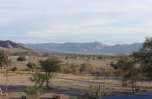 Sesfontein Hôtel | Fort Sesfontein Lodge & Safaris