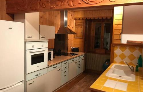 Les Chalesmes Appartement | Appart Chalet Haut Jura Billard Sauna Bbf et +